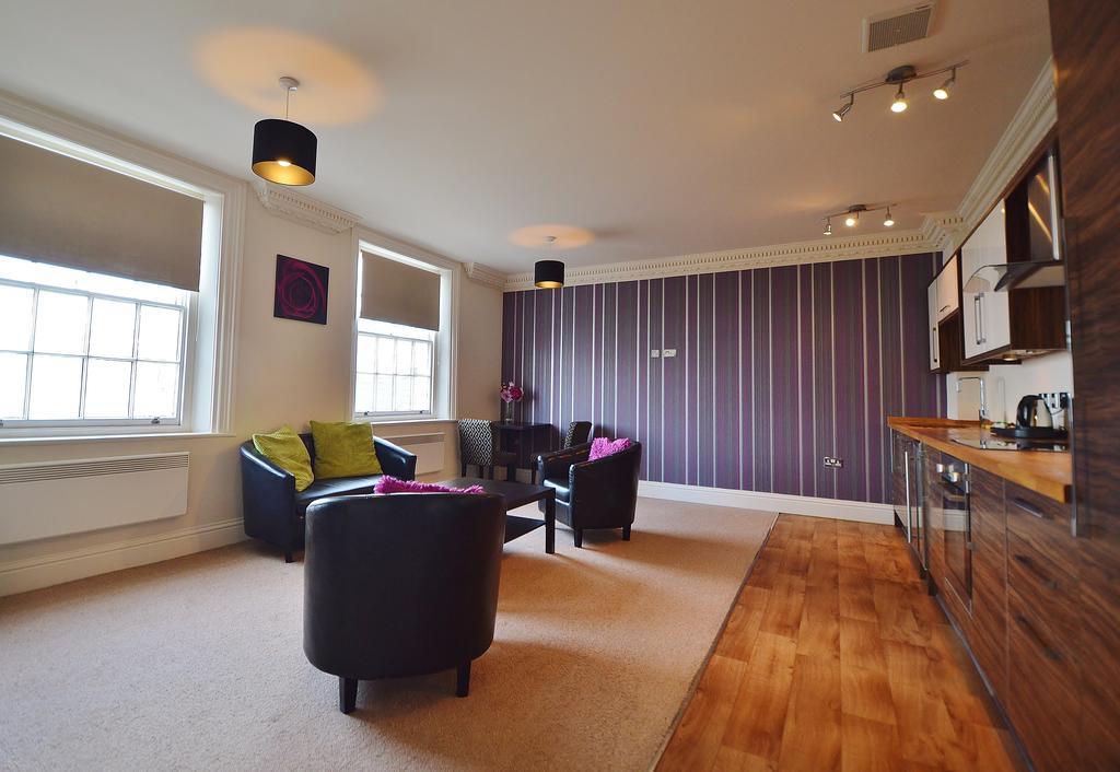 Hotel The Clarendon Royal Community Gravesend Zimmer foto